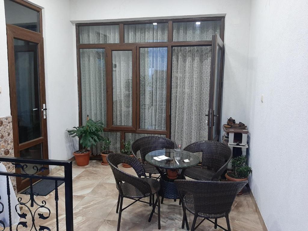 Tamriko Apartment room 1